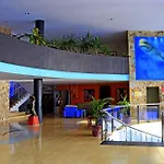 מלון Bluesea Golden (adults Only)
